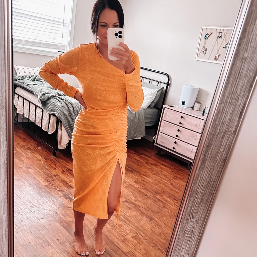 vici gold midi dress with adjustable side split - Picture 2 of 9